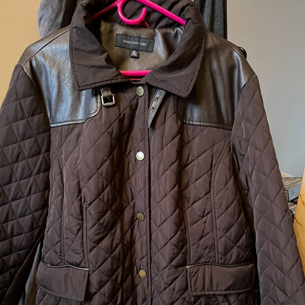Jones of New York Quilted Jacket. Brown. 2X